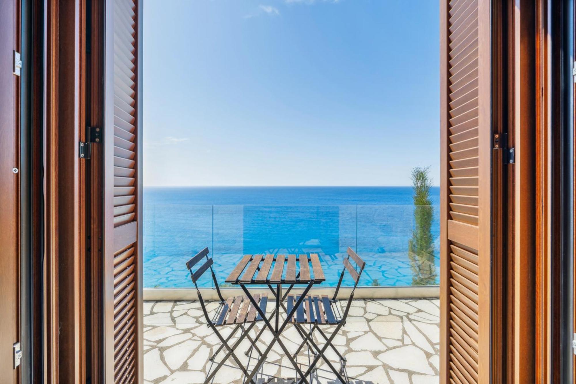 Milos Paradise Luxury Villas Ayios Nikitas Bagian luar foto
