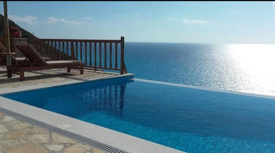 Milos Paradise Luxury Villas Ayios Nikitas Bagian luar foto